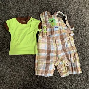 SOLD Carter’s Newborn outfit